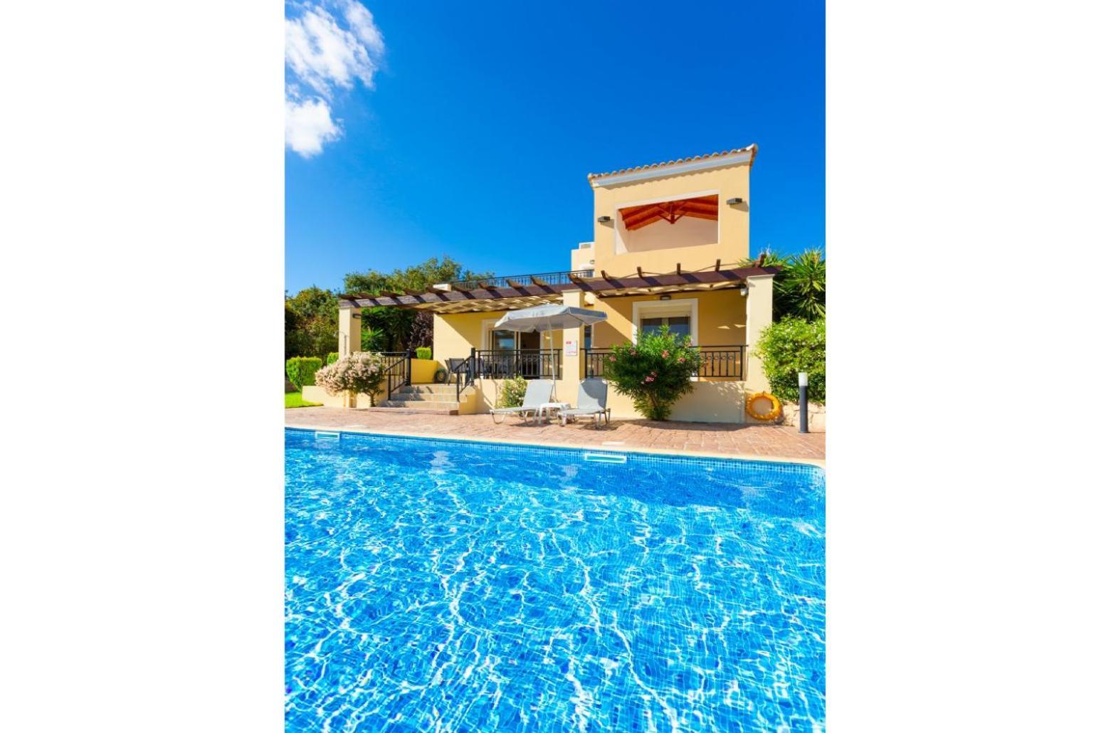 Villa Mary Gerani  Exterior photo
